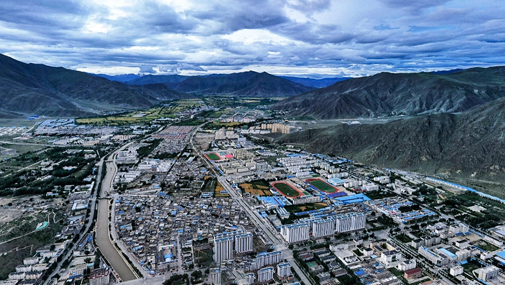 山南市西藏首個景區(qū)全程有氧地市.jpg