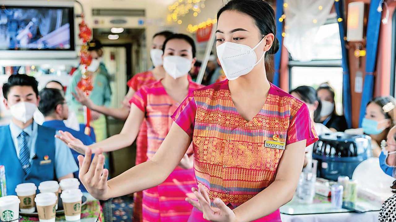 乘務(wù)員 乘務(wù)員.jpg