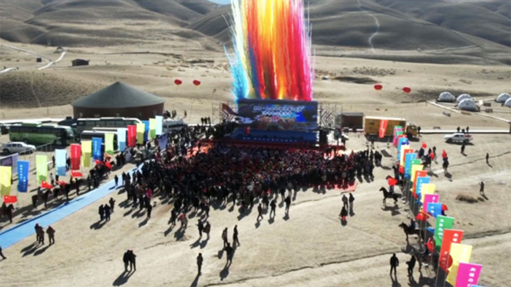 策勒·昆侖山(板蘭格)景區(qū)冰雪文化旅游節(jié)現(xiàn)場.jpg