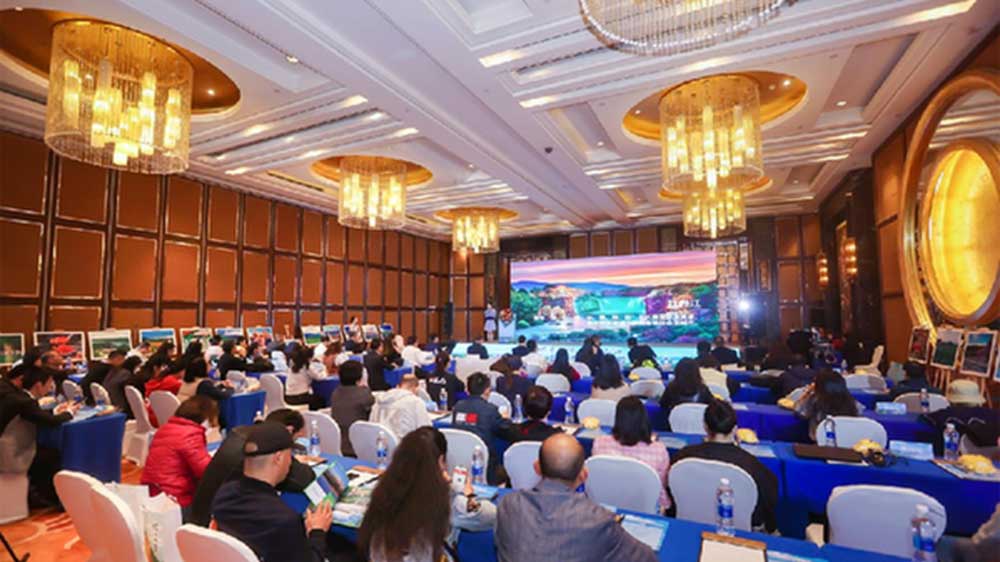 黑龍江：2023年黑龍江夏季旅游推介會(huì)在重慶舉行，推動(dòng)兩地合作共贏和高質(zhì)量發(fā)展！