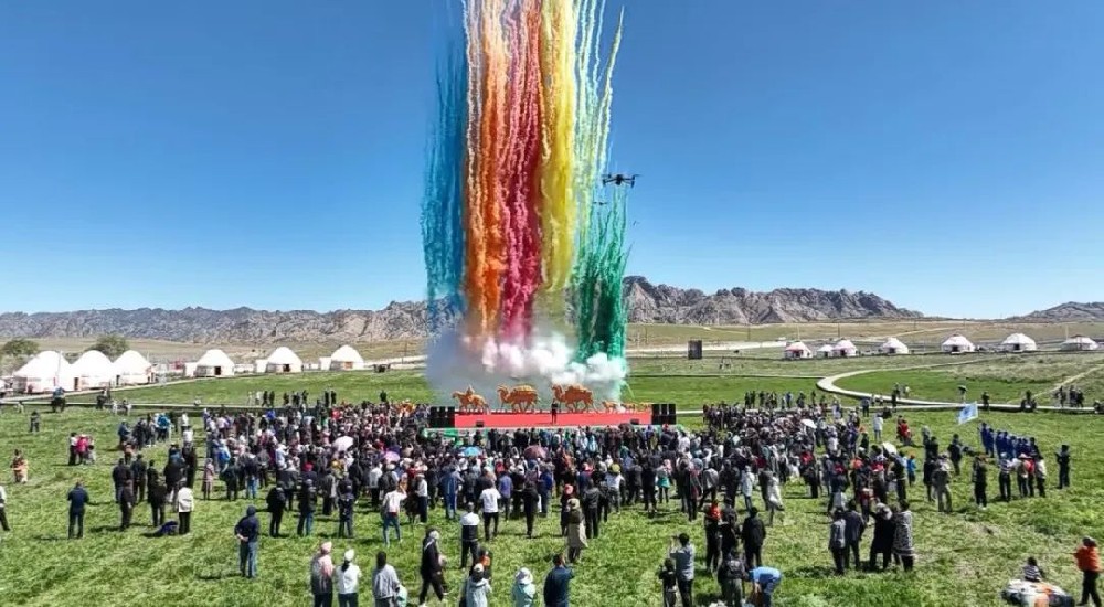 新疆：福?？h第四屆百萬(wàn)阿勒泰羊牧場(chǎng)文化旅游—開(kāi)山活動(dòng)舉行，推動(dòng)打造福海文旅品牌！