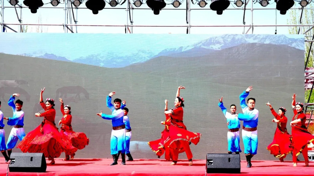 新疆：溫宿縣2024年第六屆鄉(xiāng)村文化旅游節(jié)啟動(dòng)，推動(dòng)鄉(xiāng)村旅游經(jīng)濟(jì)發(fā)展，賦能鄉(xiāng)村振興！