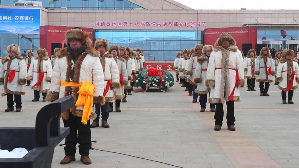 新疆：阿勒泰地區(qū)第十八屆烏倫古湖冬捕文化旅游節(jié)開(kāi)幕，進(jìn)一步推動(dòng)冬季旅游高質(zhì)量發(fā)展！